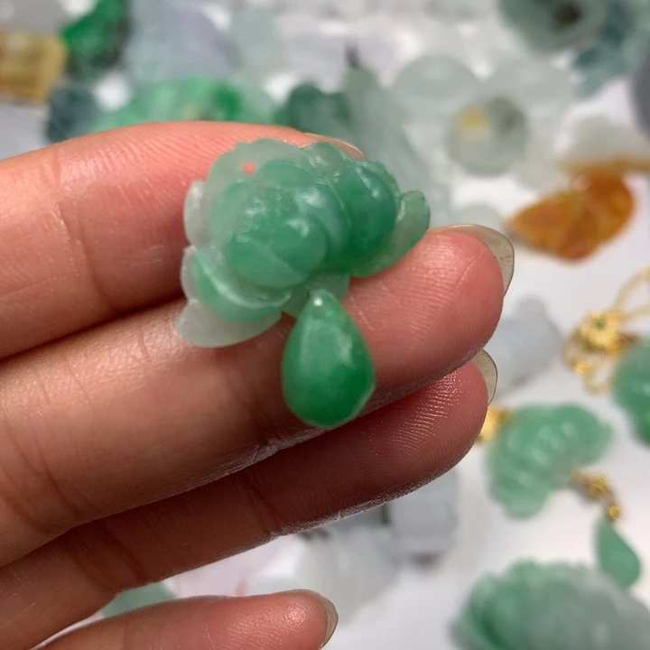 岩***石定制翡翠未镶嵌翡翠