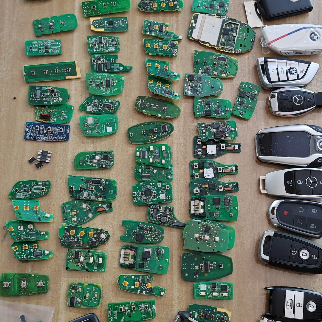 汽车钥匙维修，进水漏电，修不好不收费，维修先联系客服咨询