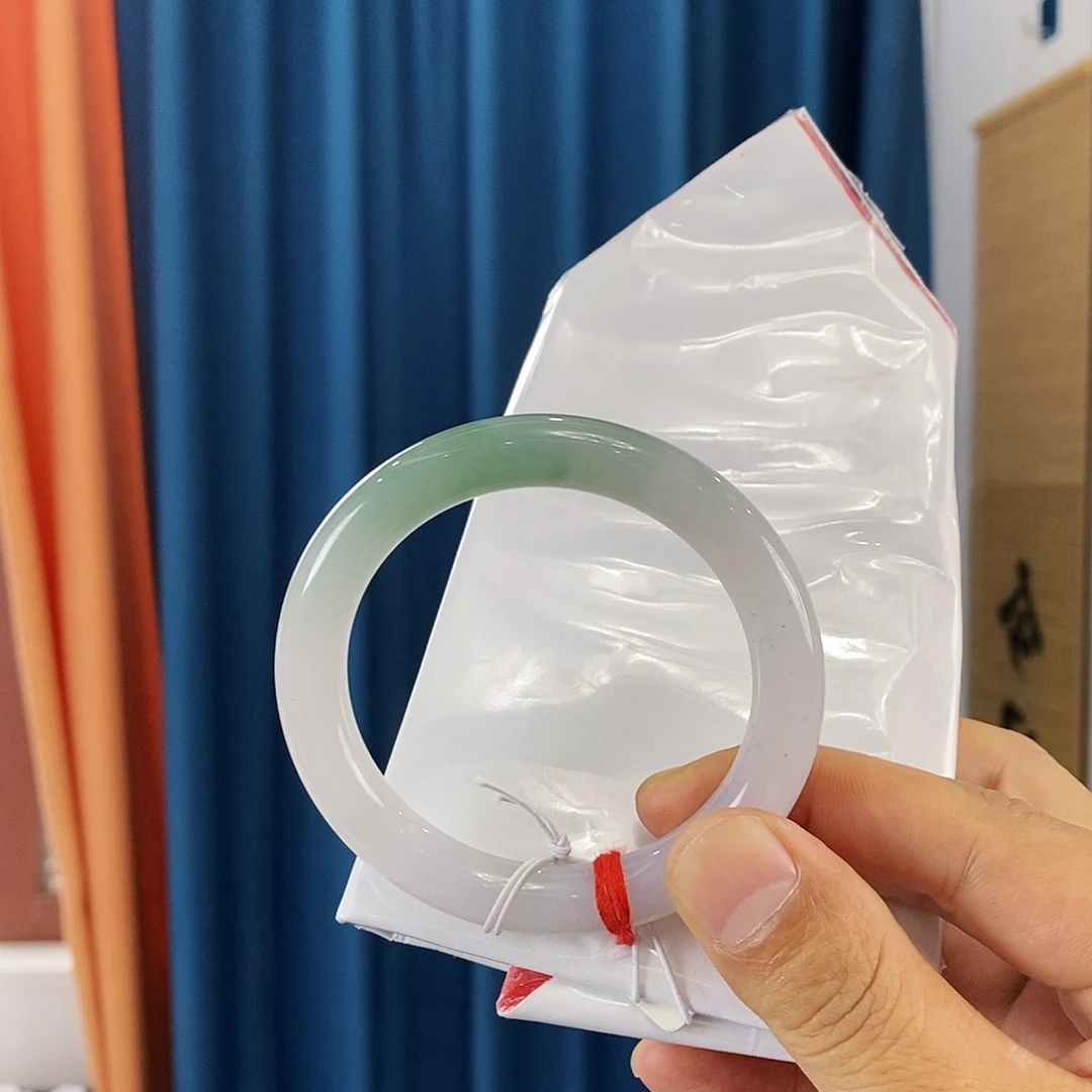 未镶嵌手镯翡翠翡翠