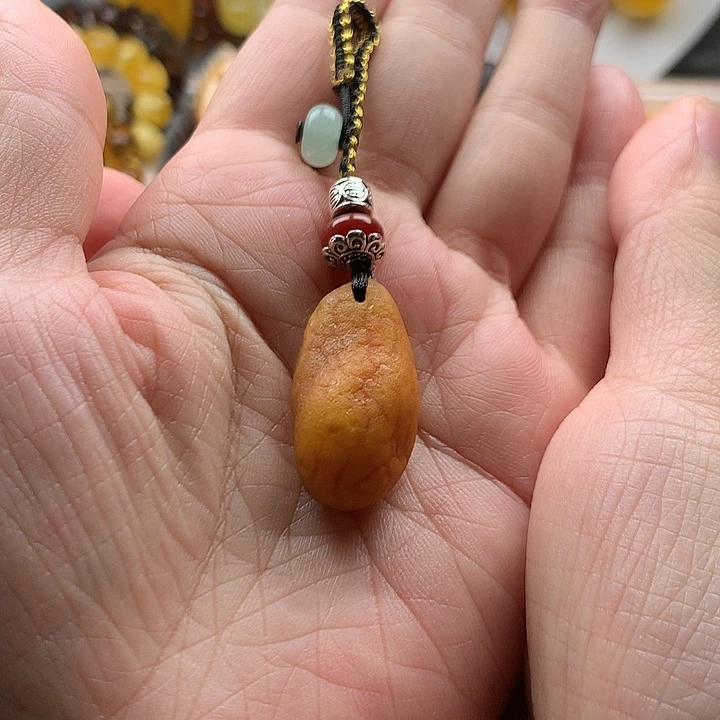未镶嵌琥珀裸石海漂钥匙扣