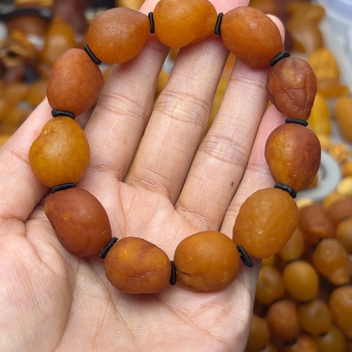 琥珀未镶嵌裸石天然蜜蜡