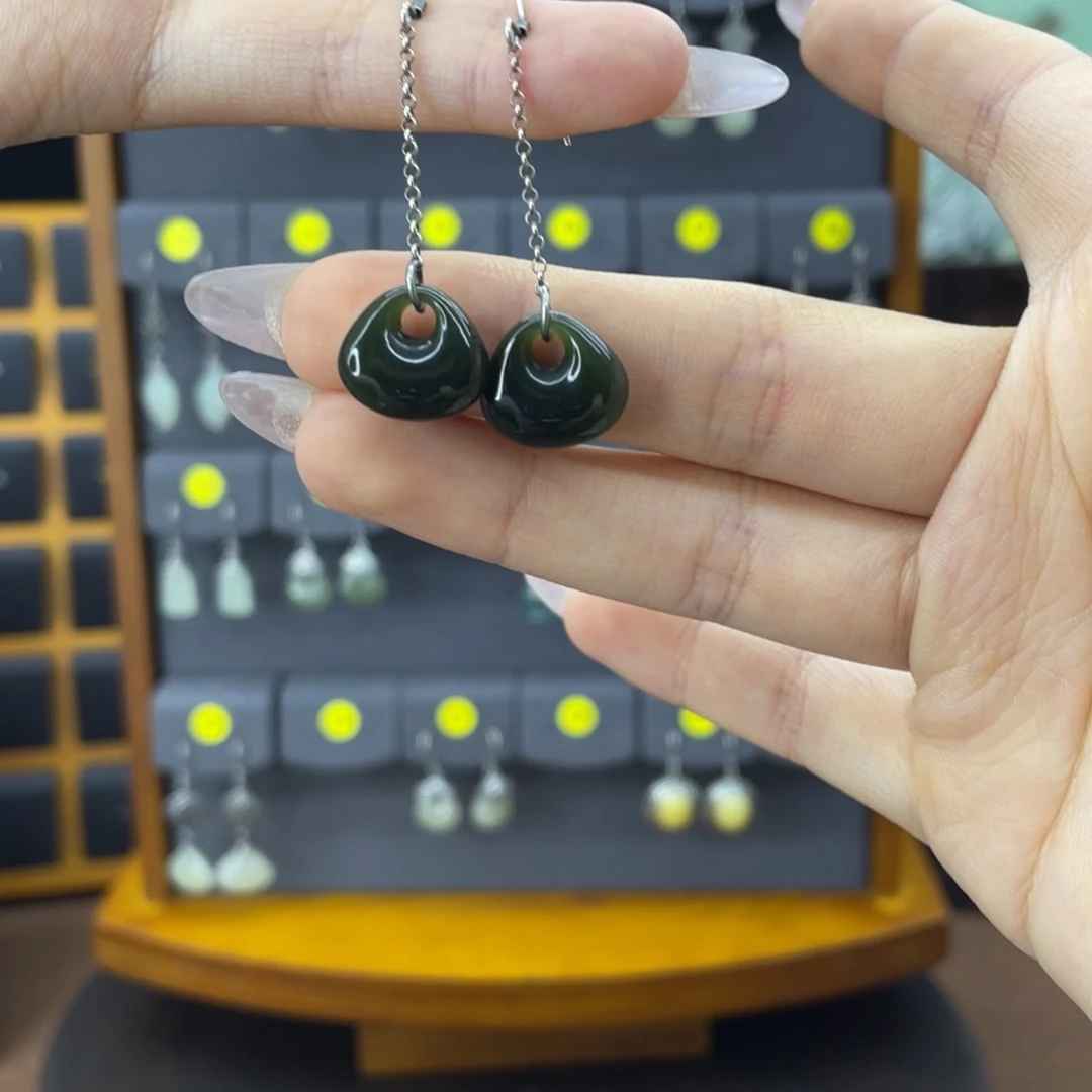 和田玉银S925镶嵌耳饰