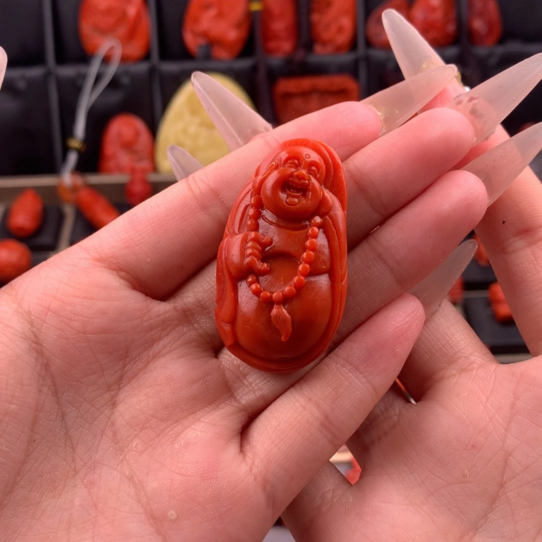 贝***刘南红玛瑙笑佛吊坠23+未镶嵌