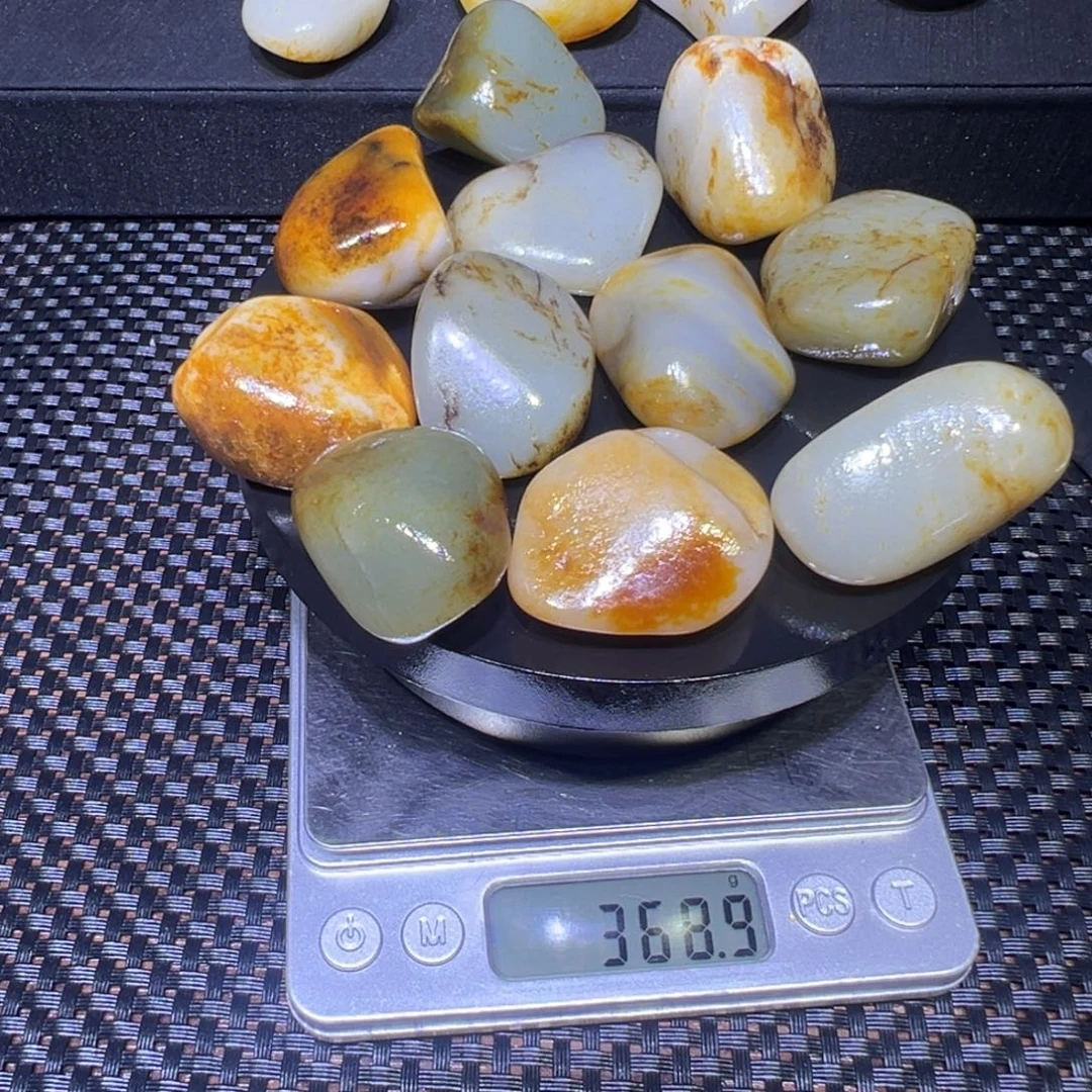 和田玉（子料）未镶嵌吊坠(不含链)368克