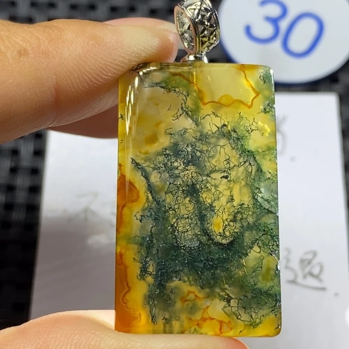 未镶嵌颈饰玛瑙/玉髓钧**流