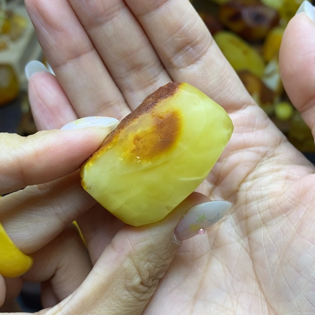 未镶嵌定制琥珀花*乐胖