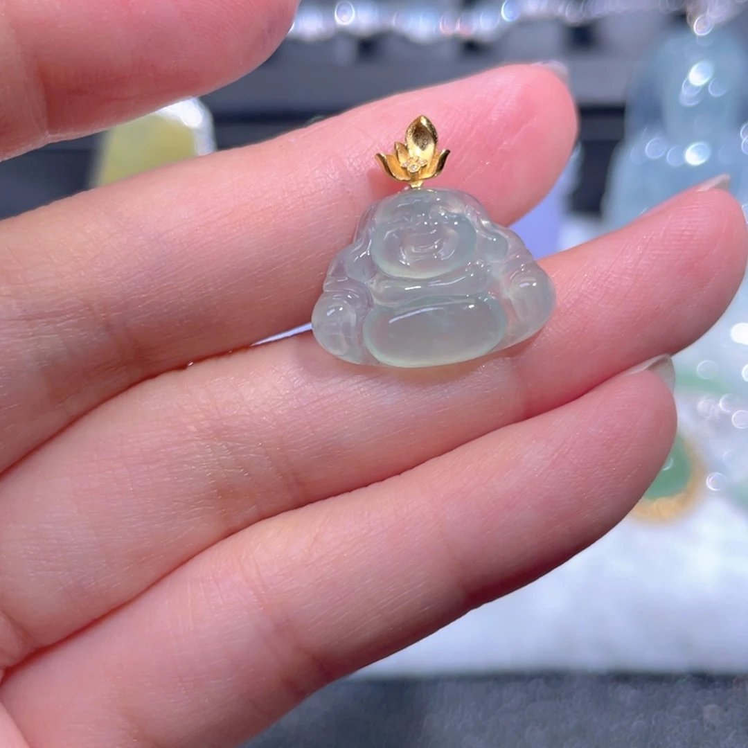 翡翠18K金镶嵌颈饰翡翠