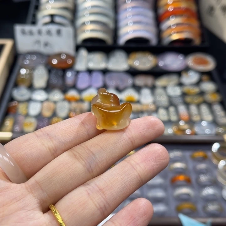 玛瑙/玉髓未镶嵌颈饰