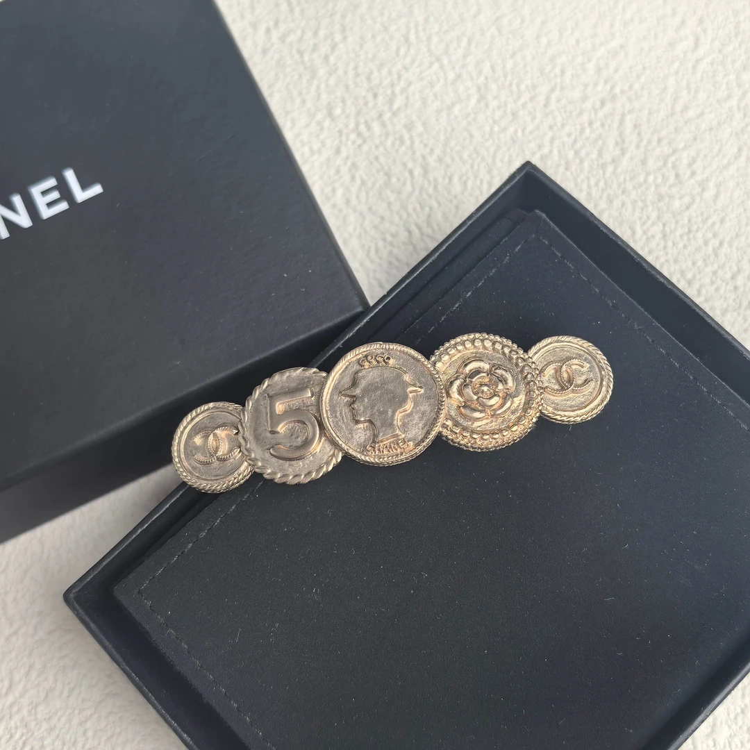 95新 Chanel/香奈儿 泡泡中古 Chanel 浅金色人像发夹