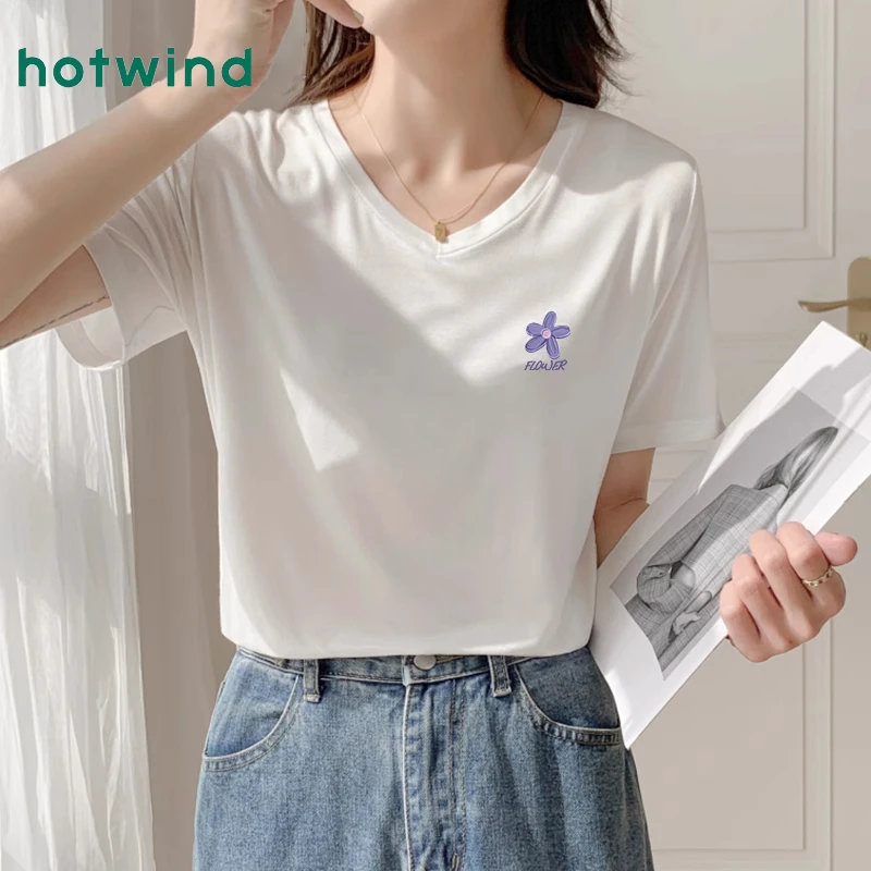 Hotwind/热风抗菌v领短袖t恤女夏季半袖上衣气质高级感宽松五分袖