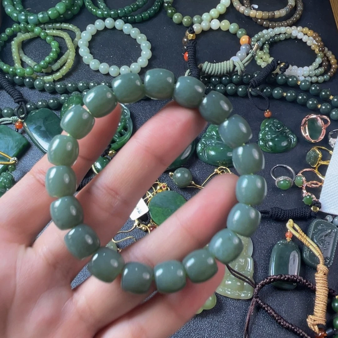 和田玉未镶嵌手串