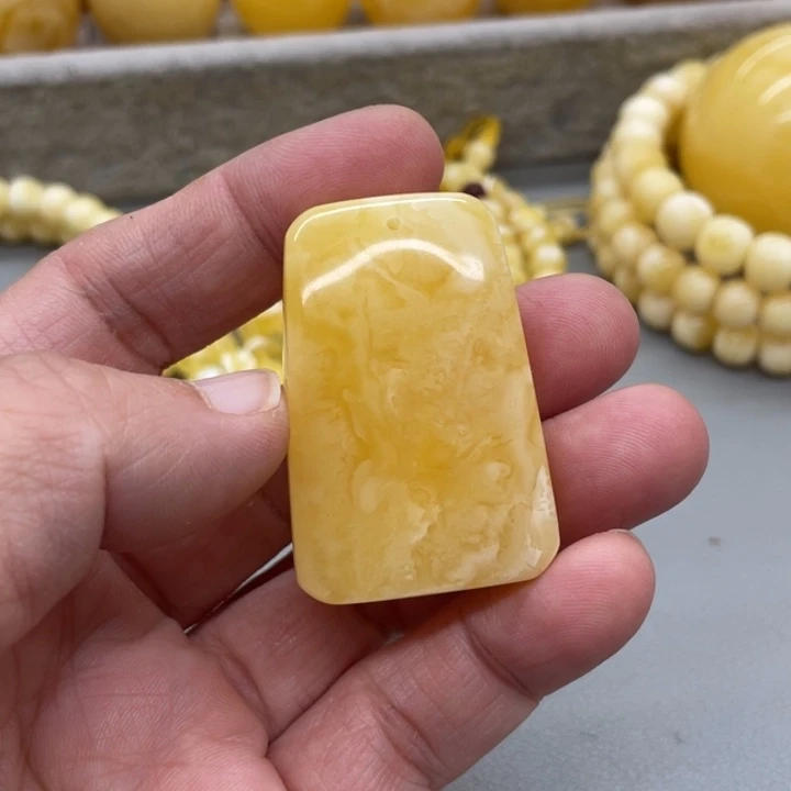 琥珀未镶嵌裸石蜜蜡