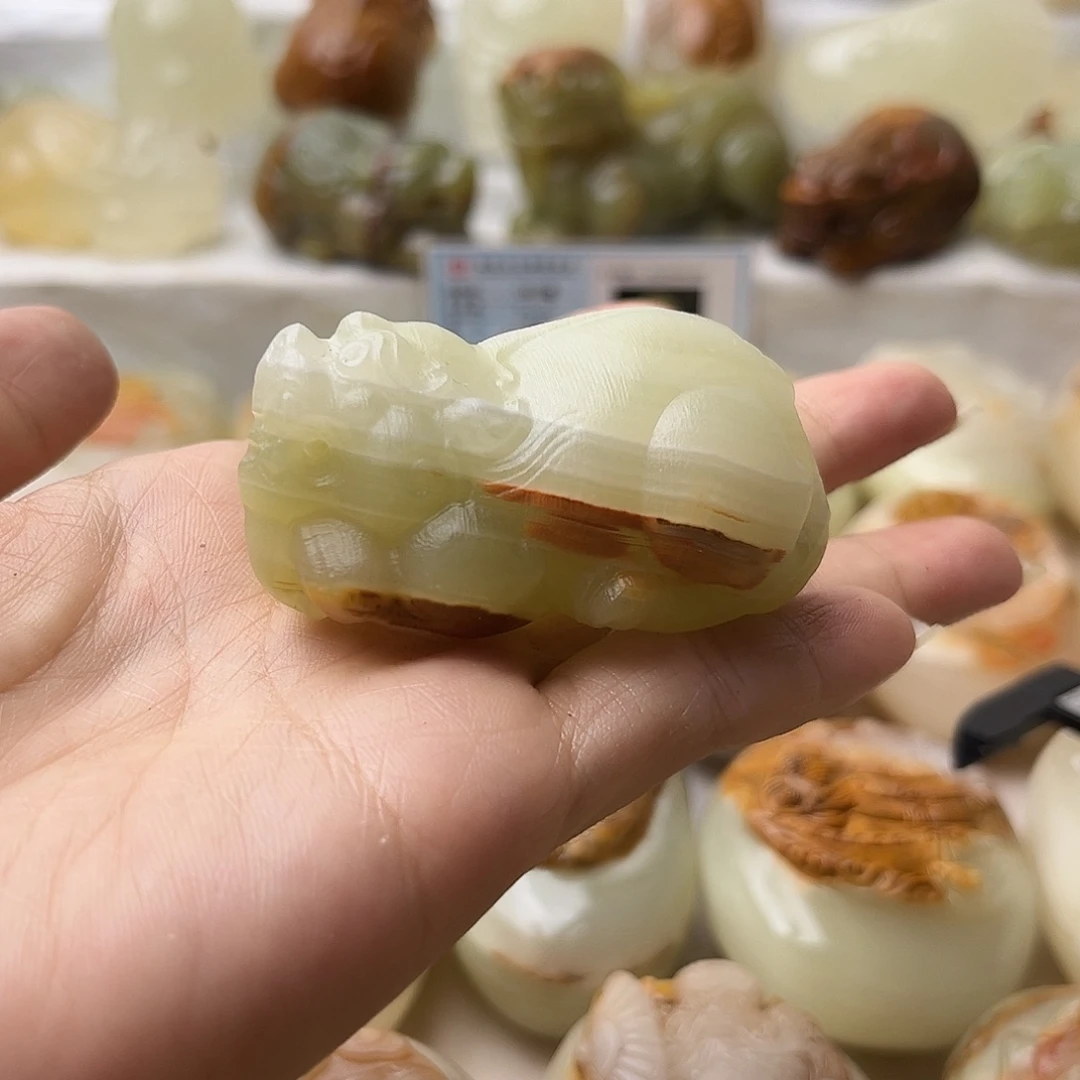 石材方解石手把摆件不退换貔貅微瑕