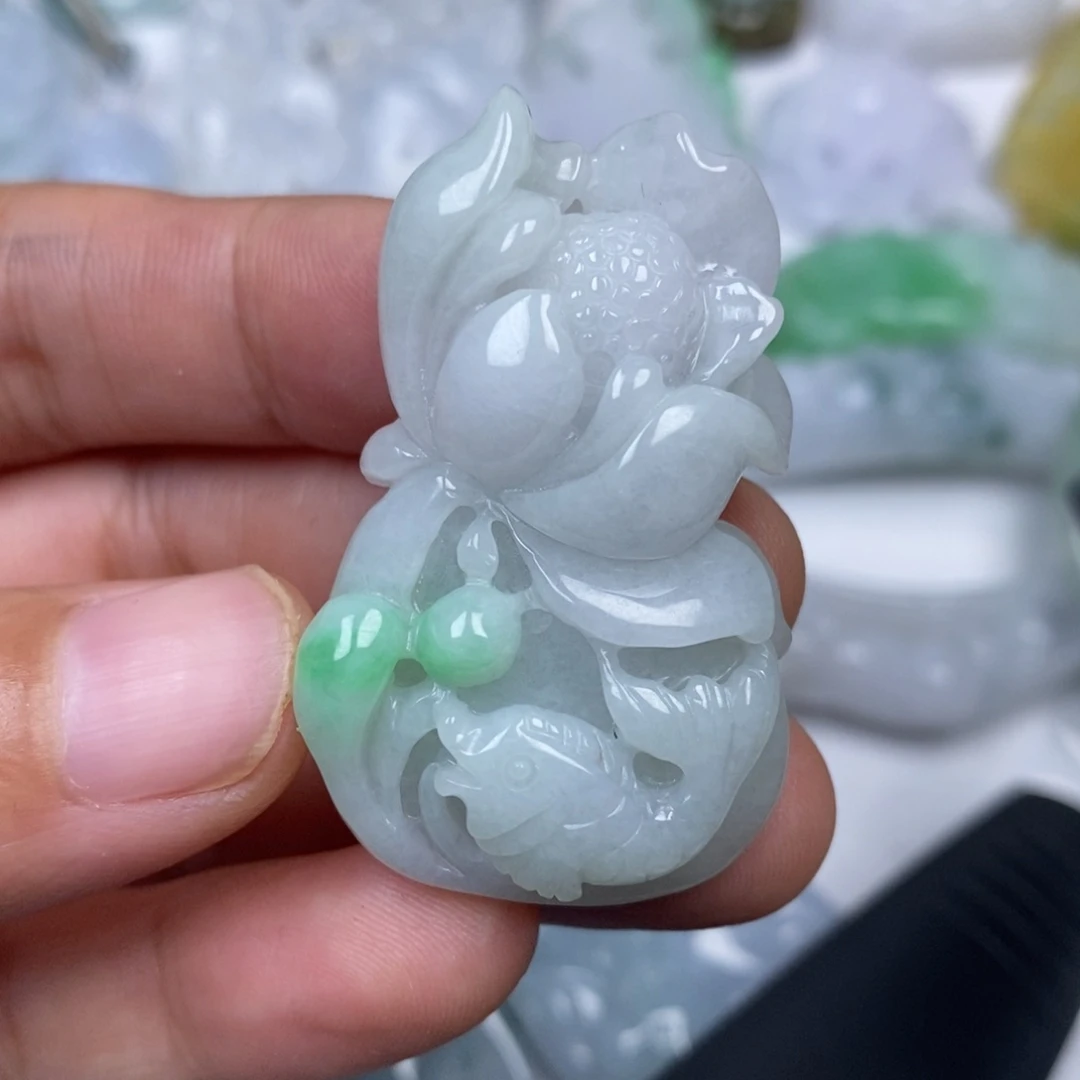 翡翠未镶嵌颈饰翡翠