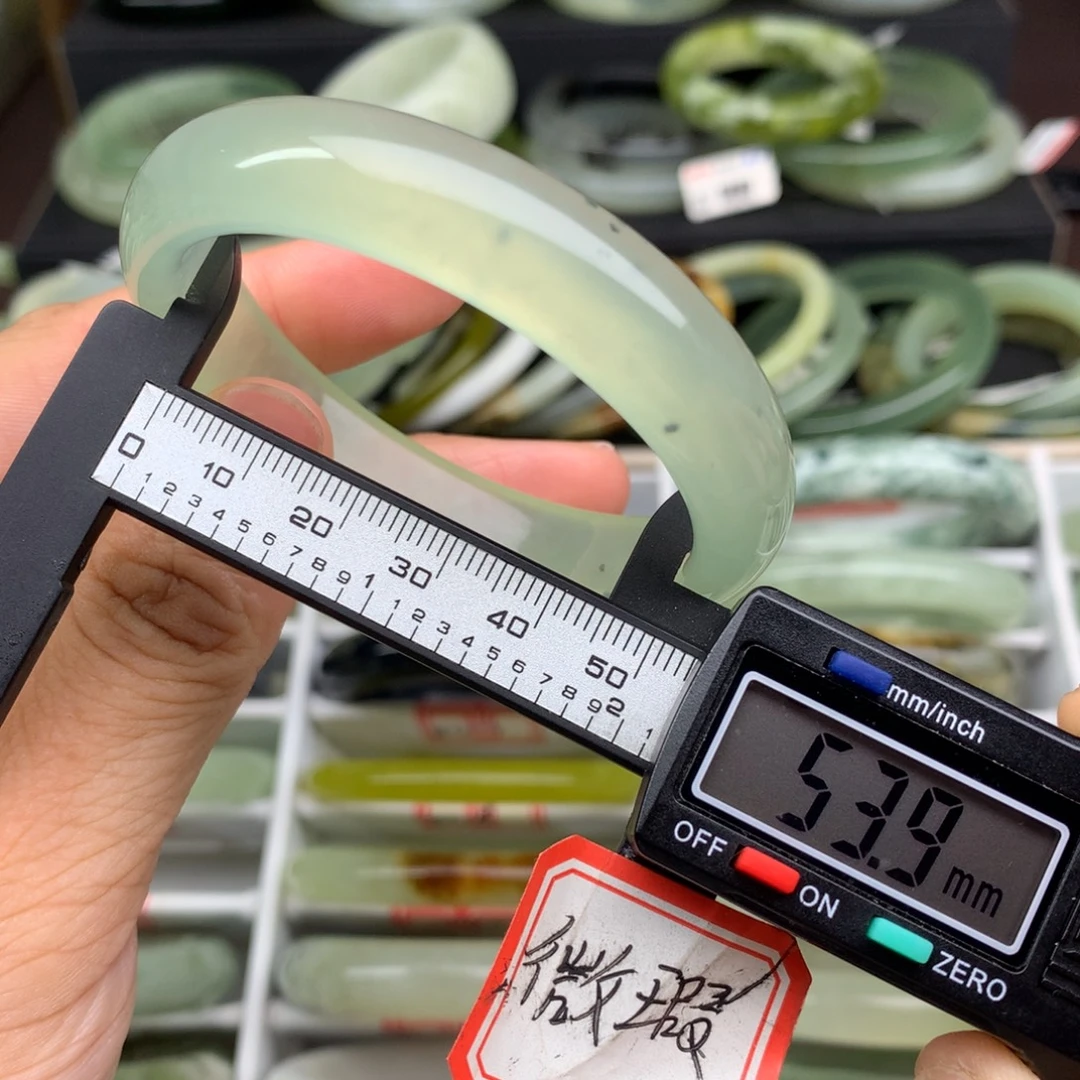 未镶嵌蛇纹石玉手镯846