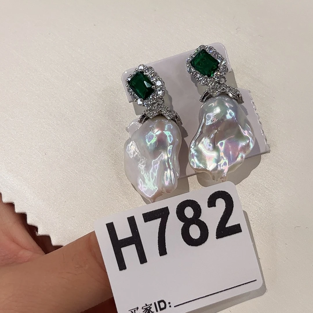 合金耳饰淡水珍珠
