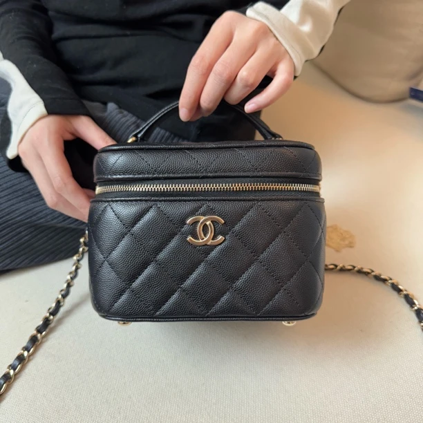 95新 Chanel/香奈儿 杭州包展/手提化妆包/成色直播间为准