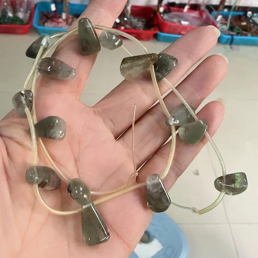 合金玛瑙/玉髓珠宝半成品绿幽灵卡子一条