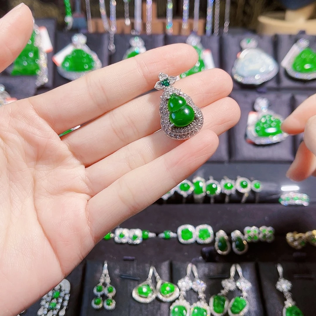 翡翠吊坠(不含链)银S925镶嵌葫芦