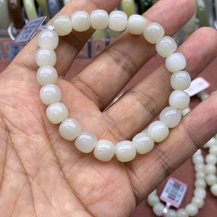 和田玉未镶嵌手链卡8