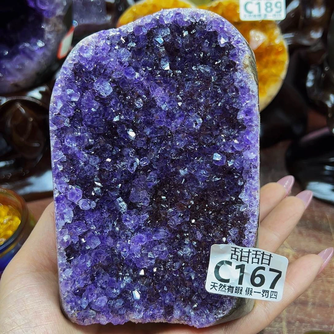 水晶大型摆件未镶嵌