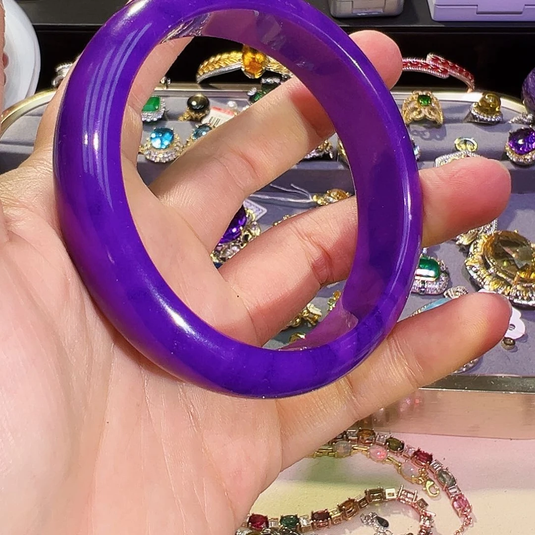 未镶嵌孔雀石手镯喜**?