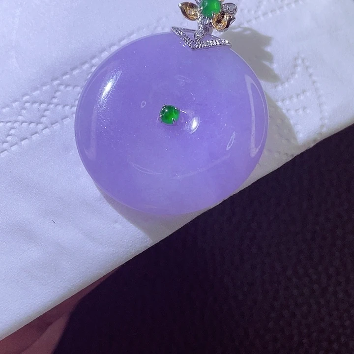 颈饰18K金镶嵌翡翠翡翠