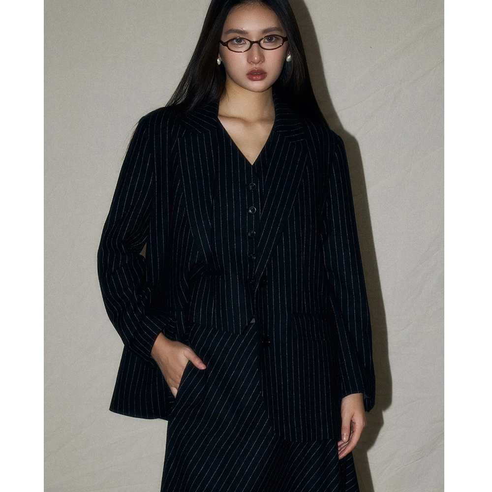 【时代双鱼】25春新品韩系慵懒老钱风精纺羊毛黑色条纹高级西服外套