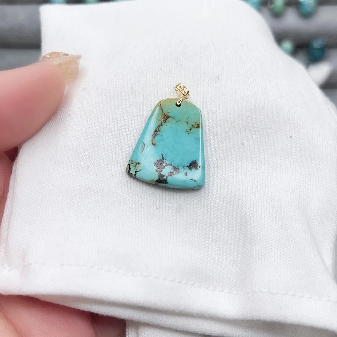 绿松石绿松石未镶嵌