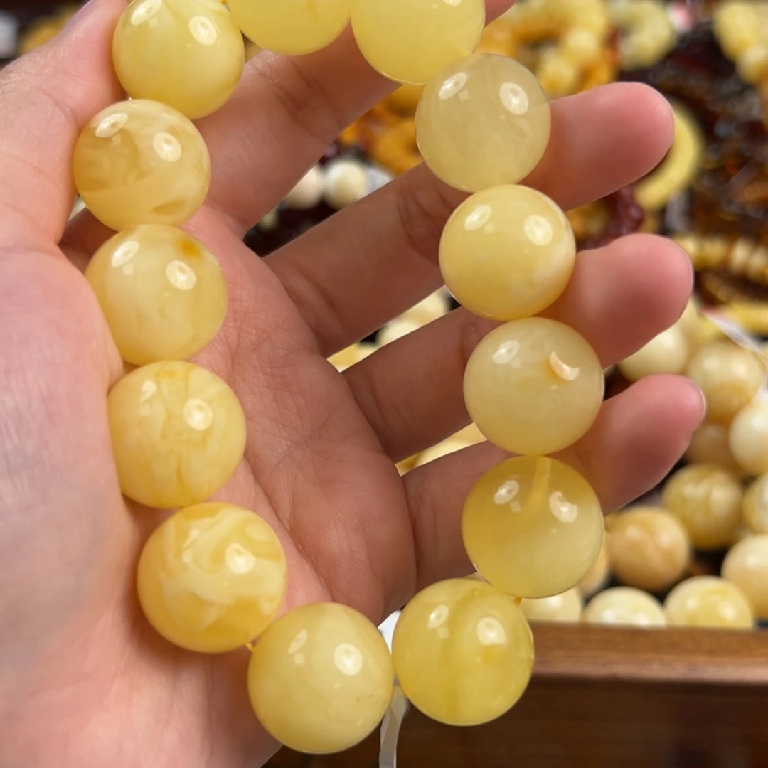 未镶嵌琥珀珠宝奇石