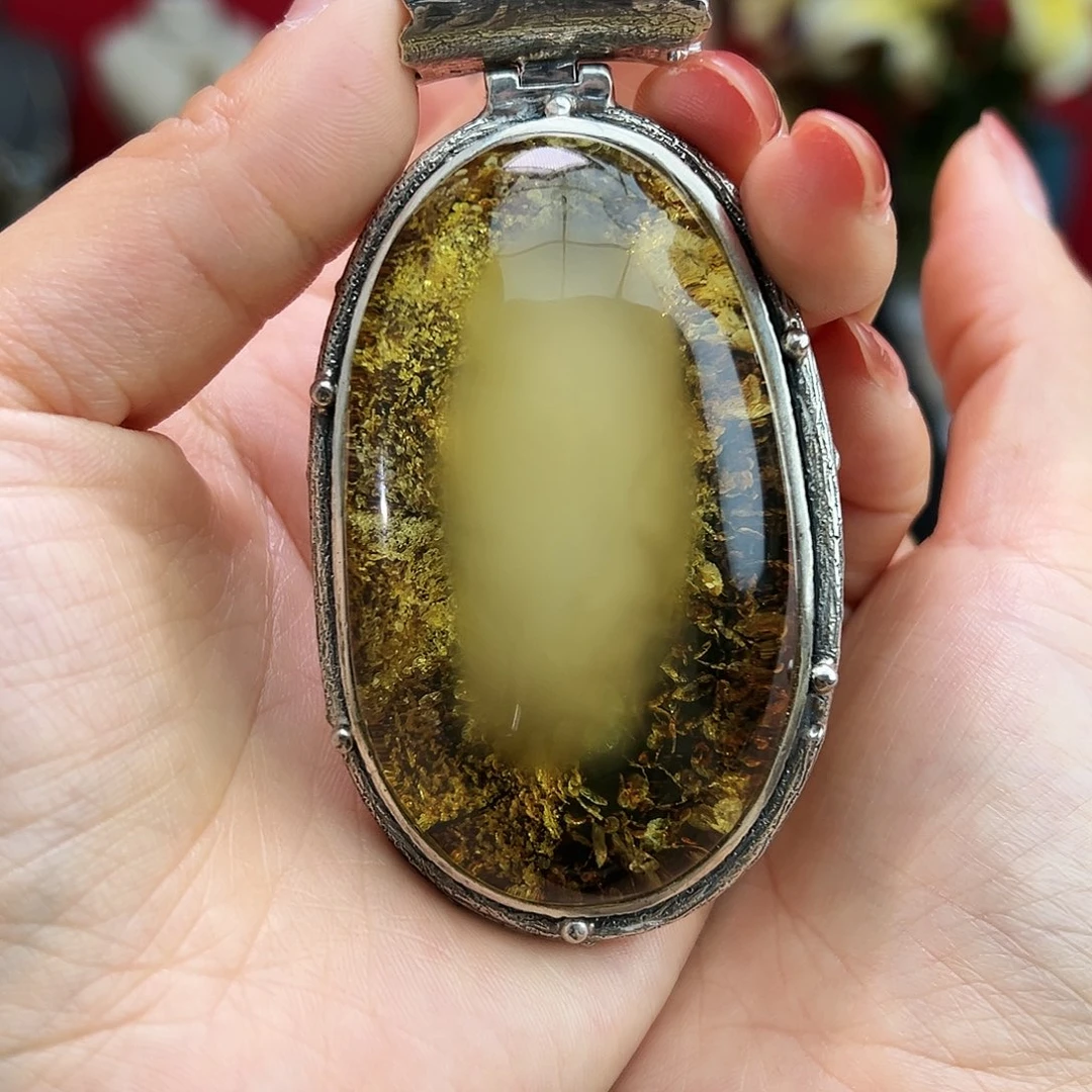 琥珀手镯未镶嵌吊坠