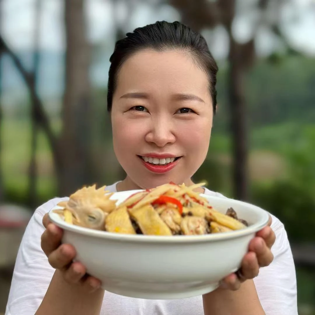 自养土鸡  粮食喂养