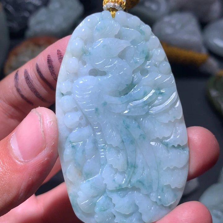 翡翠未镶嵌颈饰保真天然a货翡翠