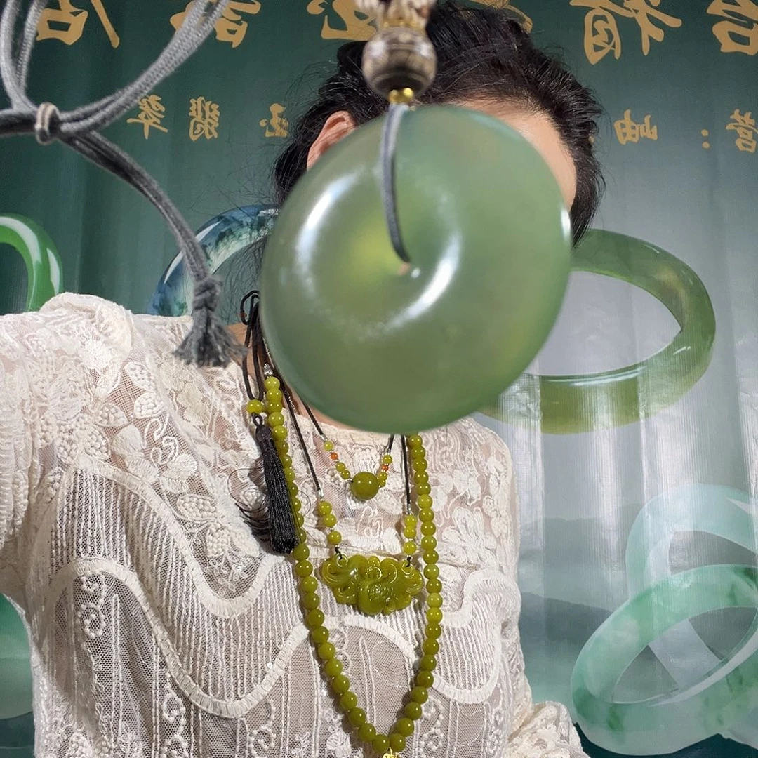 和田玉（糖玉）未镶嵌颈饰