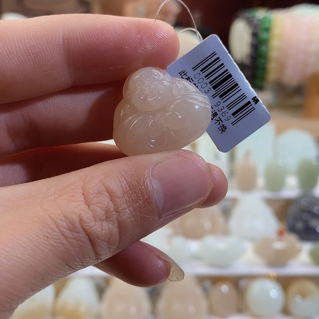 和田玉颈饰未镶嵌思