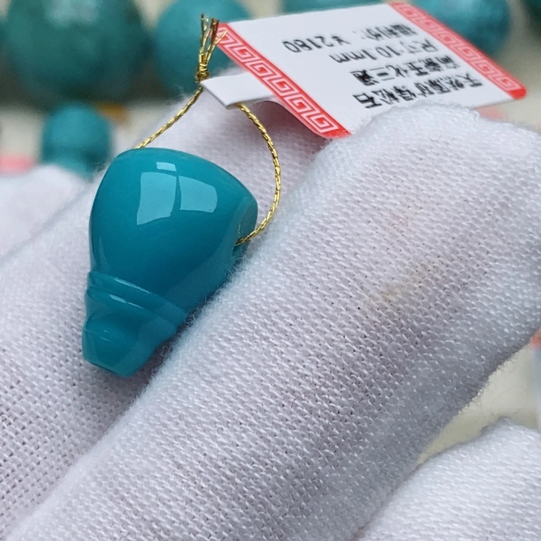 -***赞绿松石未镶嵌珠宝奇石