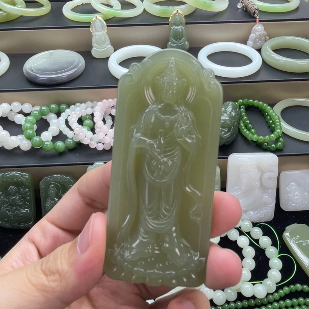 和田玉未镶嵌颈饰