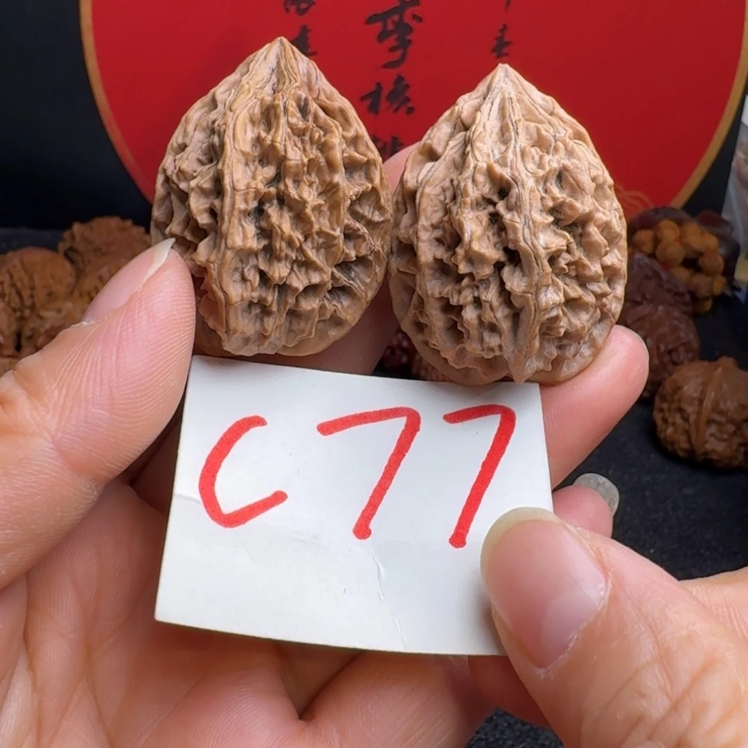 文玩核桃把件静***风金凤凰