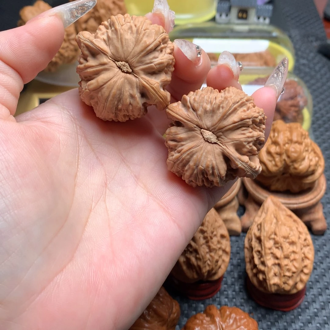 文玩核桃把件不**间40球白