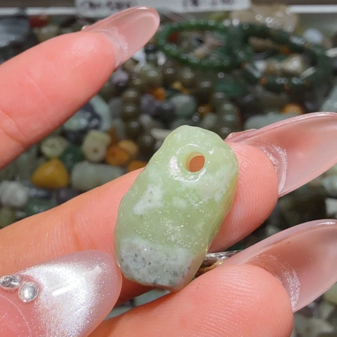 和田玉未镶嵌珠宝半成品