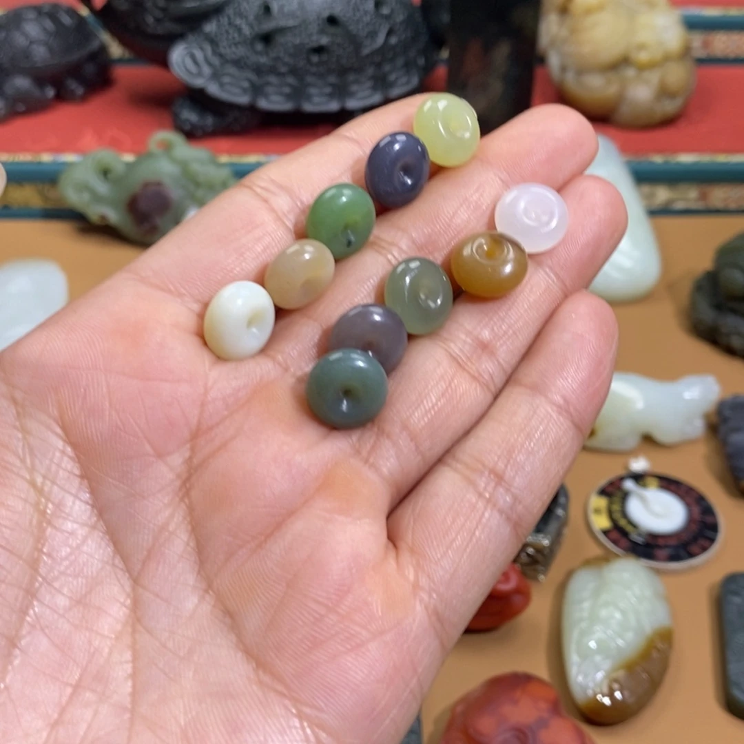 和田玉颈饰未镶嵌定制