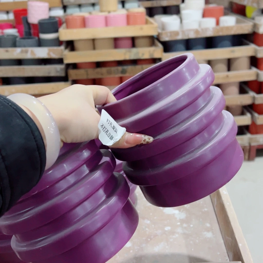 有孔陶瓷花盆，满10米包邮发货