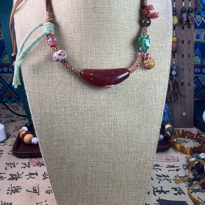 玛瑙/玉髓未镶嵌颈饰