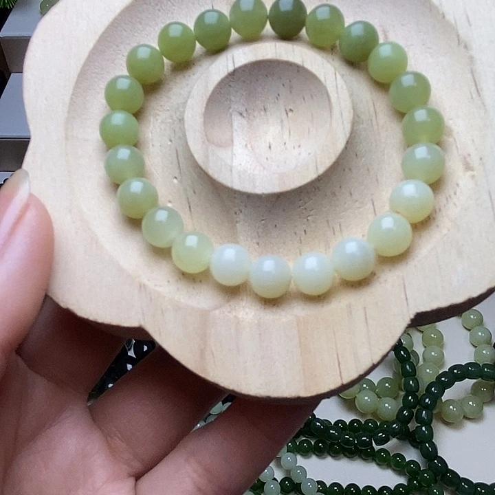 和田玉未镶嵌手串