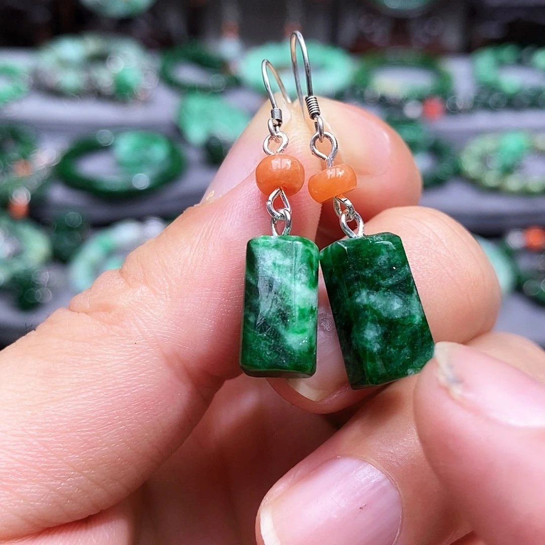 银S925镶嵌翡翠耳饰漂亮美眉