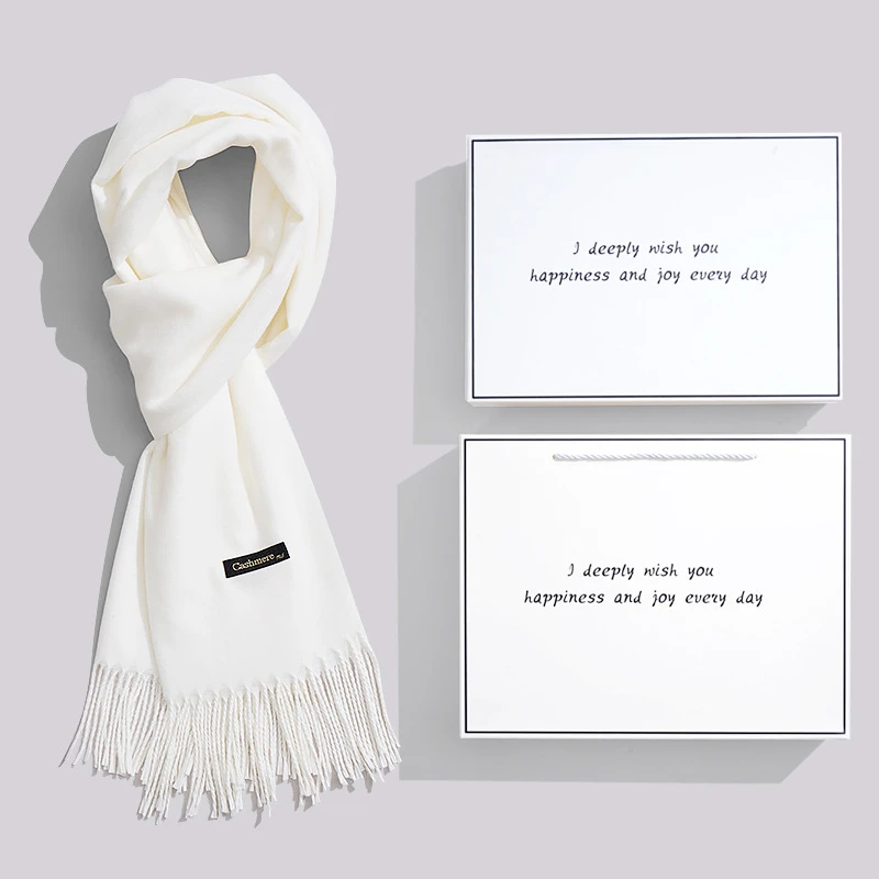 新款轻奢围巾礼盒送朋友女生加厚加绒披肩送女友保暖创意生日礼物