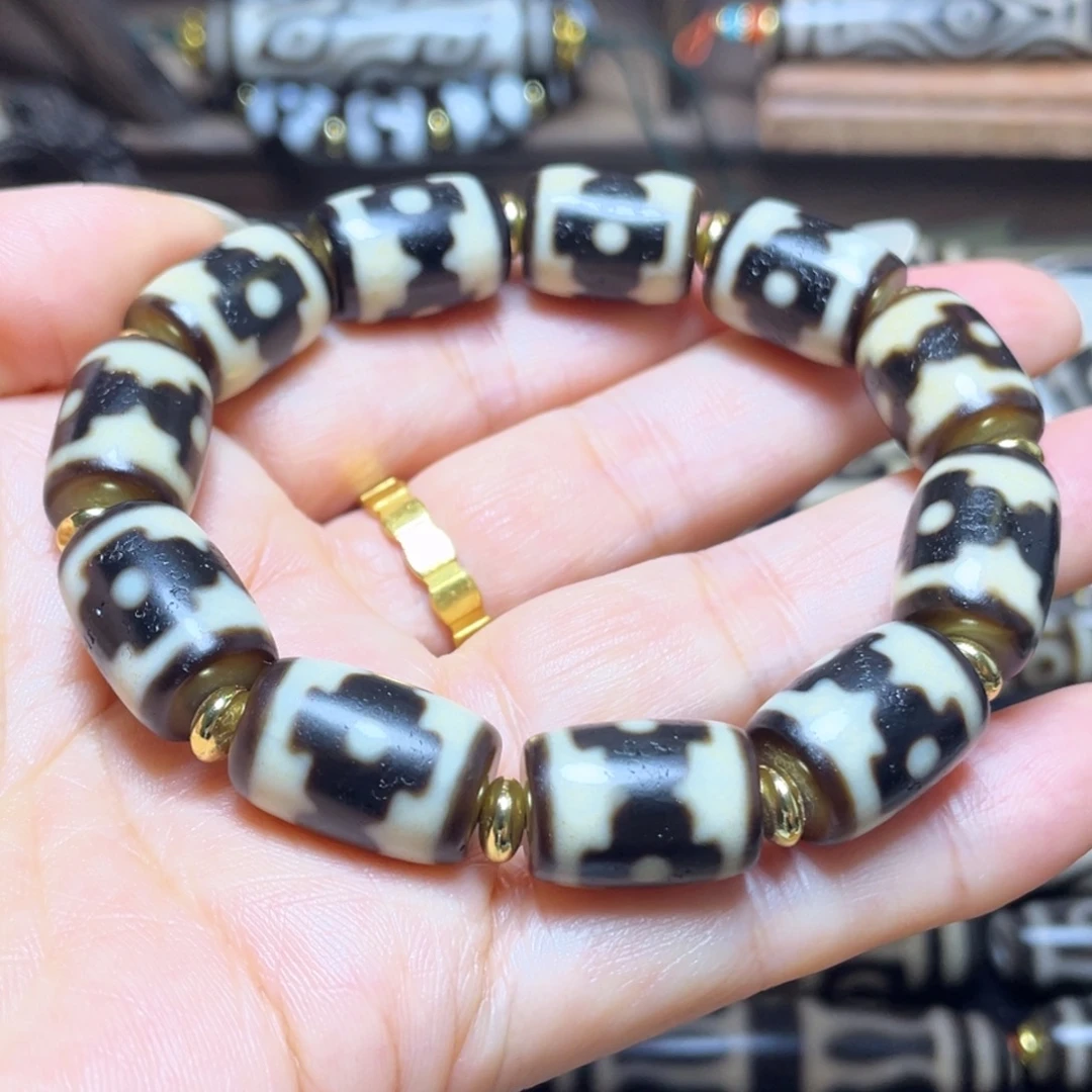 玛瑙/玉髓未镶嵌珠宝奇石1