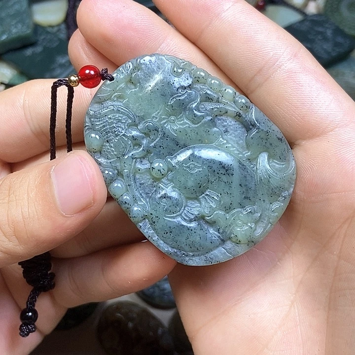 和田玉未镶嵌挂件