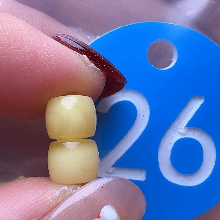 蜜蜡裸石未镶嵌7m m