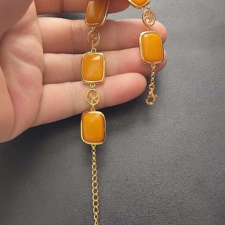 琥珀未镶嵌裸石手链